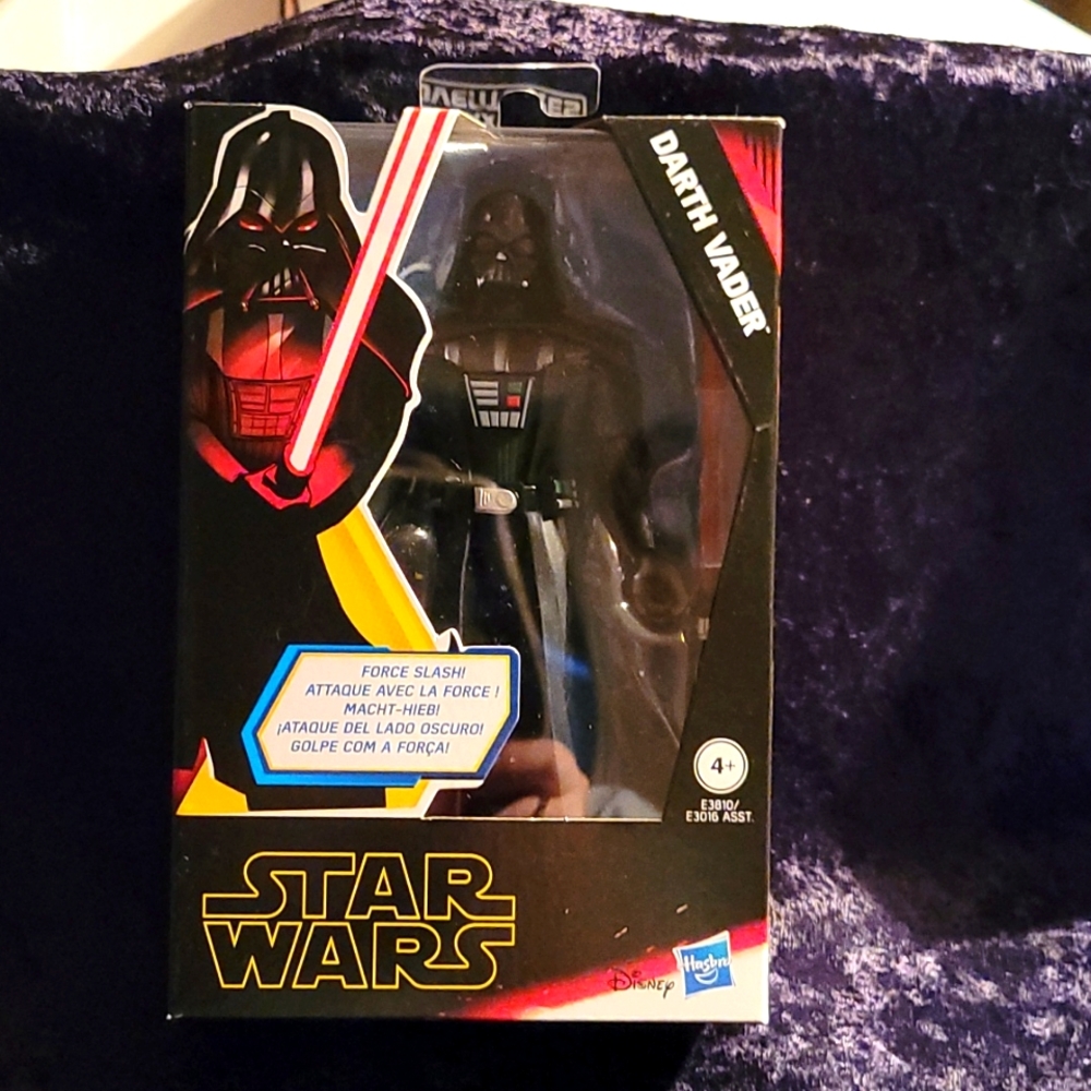 🆕️ Star Wars Galaxy of Adventures Darth Vader